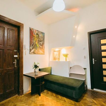 House Of Art Apartment บูคาเรสต์ ภายนอก รูปภาพ